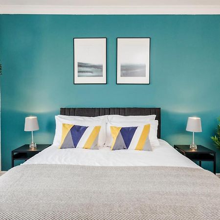 Business & Leisure 2 Bedroom & Parking By Damask Homes Ilford Exteriör bild