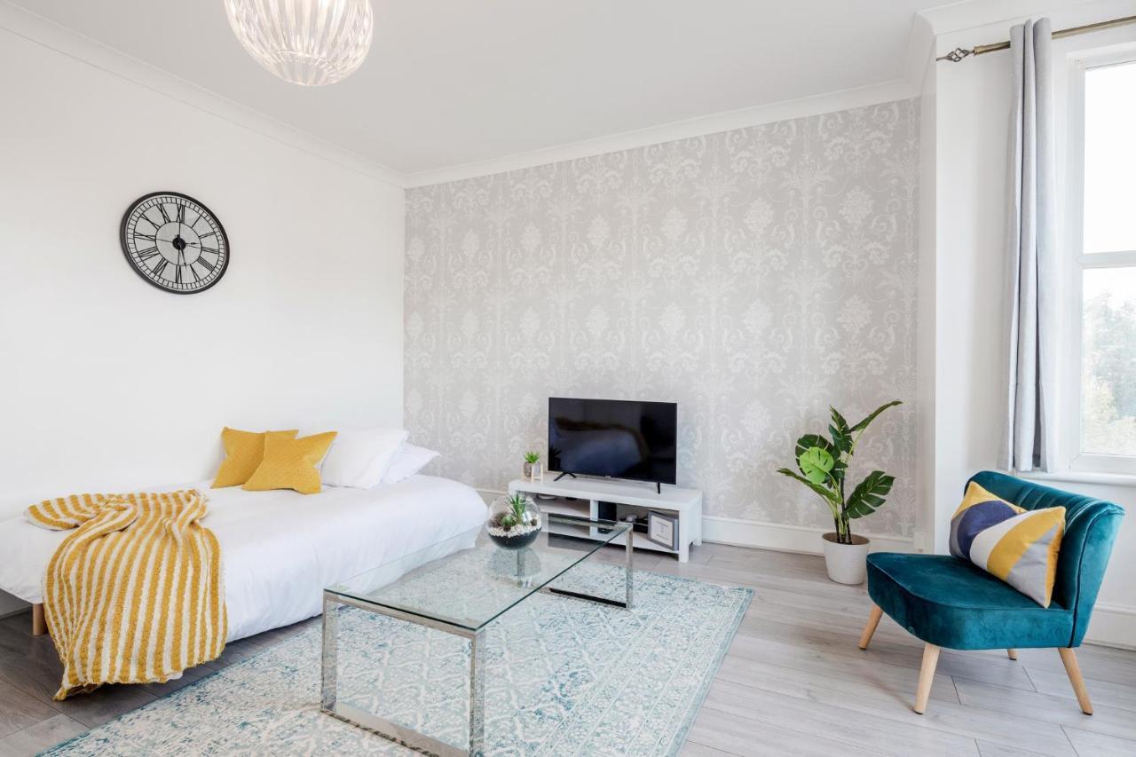Business & Leisure 2 Bedroom & Parking By Damask Homes Ilford Exteriör bild