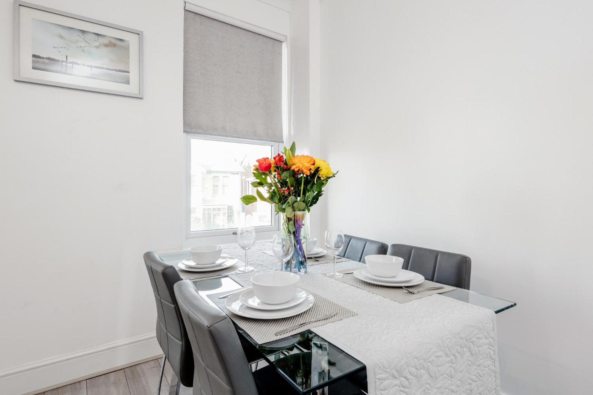 Business & Leisure 2 Bedroom & Parking By Damask Homes Ilford Exteriör bild