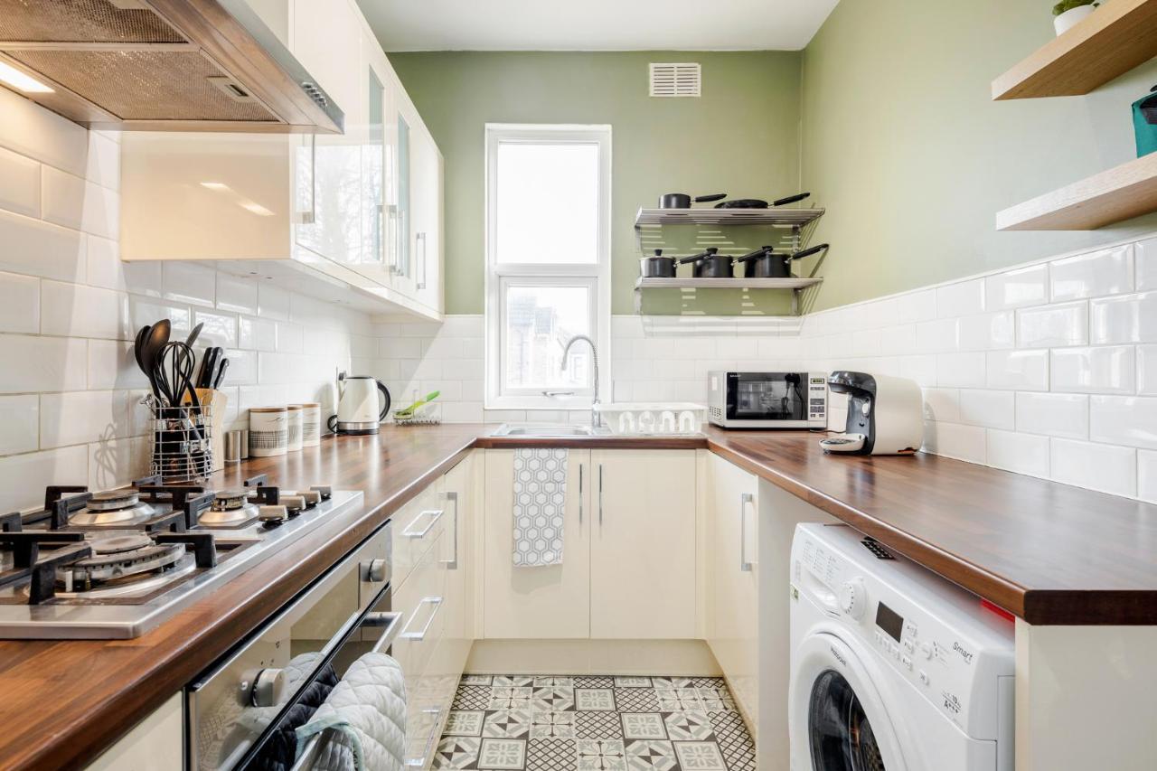 Business & Leisure 2 Bedroom & Parking By Damask Homes Ilford Exteriör bild