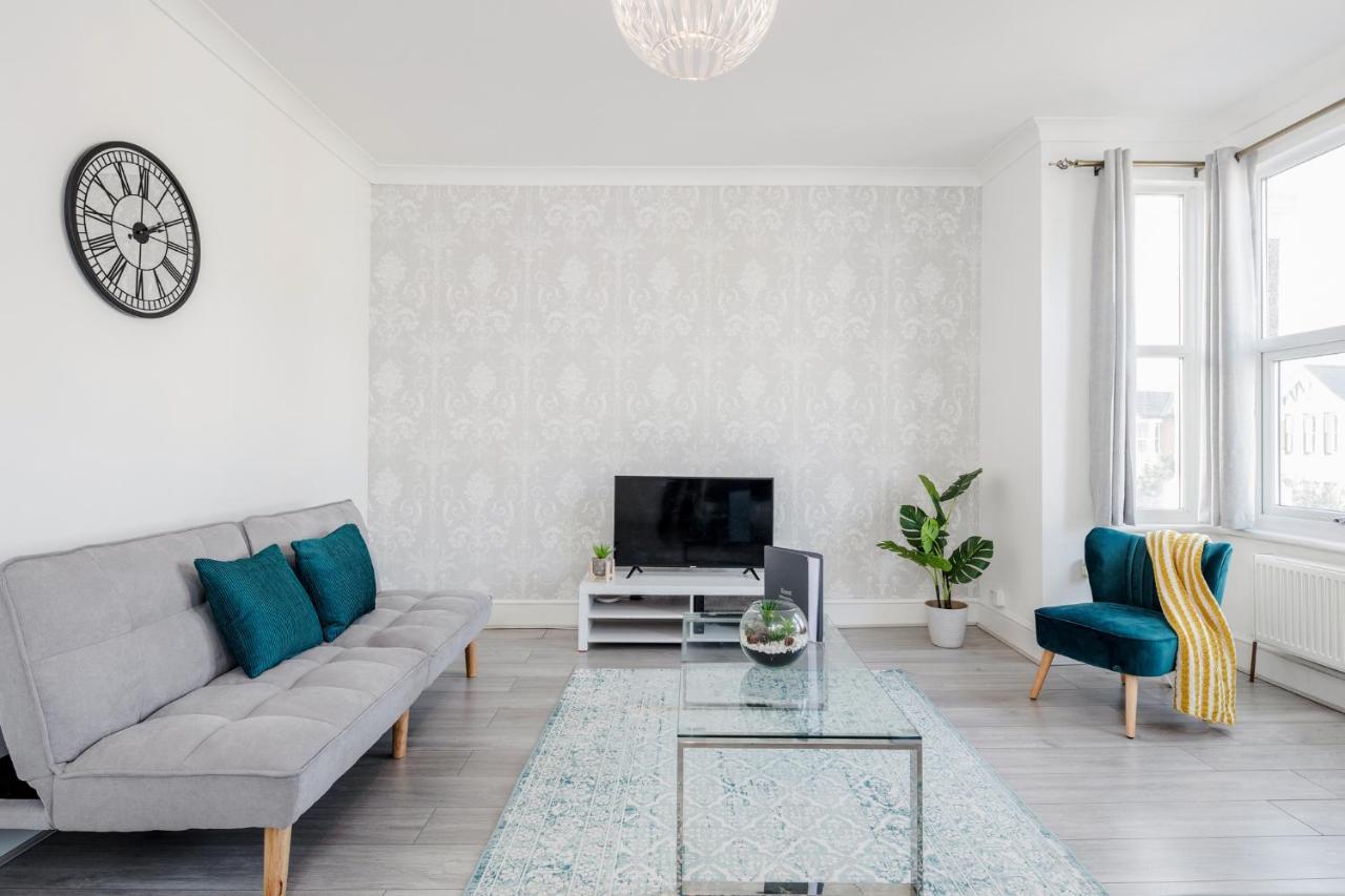 Business & Leisure 2 Bedroom & Parking By Damask Homes Ilford Exteriör bild